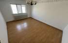 Apartament cu 4 camere decomandat în Central - 1