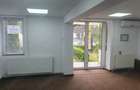 Spațiu comercial, de 50 mp, în Central - 4
