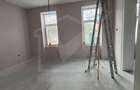 Apartament cu 3 camere decomandat în Central - 9