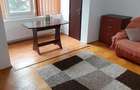 Inchiriez apartament 3 camere decomandate, cu centrala proprie, et.1, Soarelui - 2