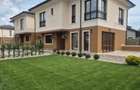 Casă individuală cu 5 camere cu Teren 400 Mp în Tunari - 1