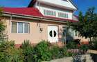 Casă cu 5 camere cu Teren 5000 Mp în Rebricea - 1