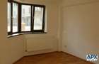 Apartament cu 4 camere decomandat în Drumul Taberei - 9
