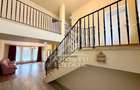 Jumatate de Duplex, 5 camere, 4 bai, PetFriendly, curte, ... - 3