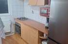Inchiriez apartament cu 3 camere,semidecomandat, micro 3 - 7