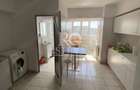 Apartament cu 3 camere decomandat în Decebal - 2