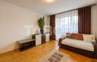 Apartament cu 3 camere semidecomandat în Mihai Viteazul - 1 Apartament cu 3 camere semidecomandat în Mihai Viteazul - 1
