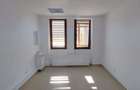 Caransebes - Sp. Birouri cu 7 camere - S:180mp - 5