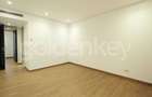 Apartament cu 5 camere semidecomandat în Primăverii - 16