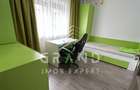 Apartament cu terasaStr. Campului,Mana?tur 4 camere - 12