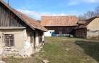 casa cu anexe, gradina, livada, in centrul loc. Lisnau - 2