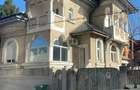 Casă cu 11 camere cu Teren 443 Mp în Vitan - 2