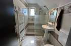 Apartament cu 3 camere decomandat în Tractorul - 15