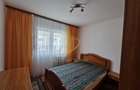 Apartament de 3 camere, decomandat, 60 mp., zona Decebal - 8