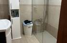 Apartament cu 3 camere semidecomandat în Dacia - 9