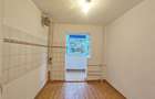 Apartament cu 3 camere decomandat în Tei - 2