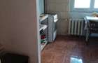Inchiriere garsoniera Mall Vitan, curat, luminos linistit, etaj 1 din 8, mobilat modest dar decent, reabilitat, balcon