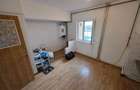 Apartament 4 camere zona Poarta 6