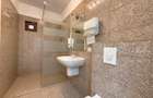2 camere Central Renovat complet Garaj + Boxa Centrala+incalzire pard
