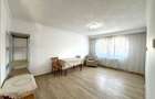 Apartament 3 camere 70 mp etaj 1 cartier Bradet izolat termic interior