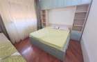 Apartamnet 3 decomandate, etaj 2, cu 2 bai, centrala, zona Ura