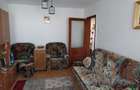 Inchiriez ap 3 camere zona centrala