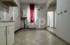 Apartament 3 camere dec 2 bai etajul 3 central Gaesti - 13