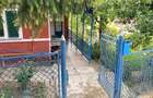 vand in Sarmasu casa cu 2 camere, 900 mp teren