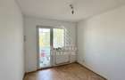 Apartament cu 3 camere si boxa, centrala proprie, Dacia