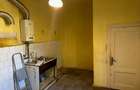 Apartament la casa 4 camere - 427 mp teren - zona str. Octavian Goga