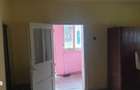 Casa cu 2 camere, teren 3000 mp, padure - 4