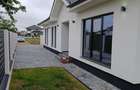 Casa noua cu 3 camere, curte ?i acces asfaltat - 3