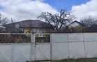 vand casa in centrul satului Stoisesti, com. Banca, jud. Vaslui - 3