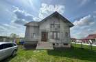 Casa de vanzare, 5 camere, 300 mp + curte de 1000 mp, Bist - 1