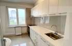 Apartament cu 3 camere semidecomandat în Central - 1
