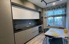 Apartament cu 3 camere decomandat în Tractorul - 5