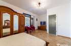 Vila zona Expo Parc - 2 apartamente, curte comuna - 7