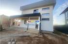 Casă cu 5 camere cu Canalizare în Central - 2