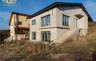 Casă cu 5 camere cu Teren 792 Mp în Chinteni - 2