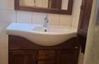 Vand apartament 2 camere -Arad zona Parneava, parcare interioara , teren proprietate de 82 metri patrati , poarta electrica - 5