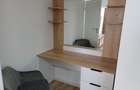 Apartament cu 6 camere în Tractorul - 16
