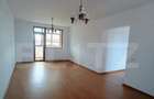Apartament cu 3 camere decomandat în Central - 1