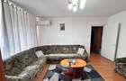 Apartament cu 3 camere semidecomandat în Moroasa 1 - 2