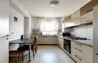 Apartament cu 2 camere decomandat în Tractorul - 2