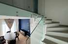 Casa tip duplex la cheie.