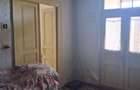 Casa cu 4 camere ?i garaj in curte comuna - 3