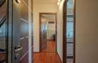 Apartament cu 3 camere decomandat în Tractorul - 18