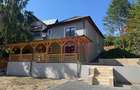 Casa de vanzare cu 2 apartamente in Azuga - 3