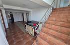 Apartament cu 5 camere decomandat în Ghiroda - 2