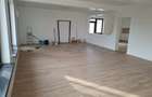 Casă cu 5 camere în Central - 4